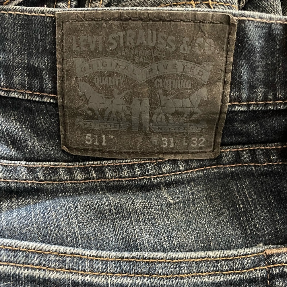 Men’s Levi’s 511 W 31 L 32 dark wash jeans